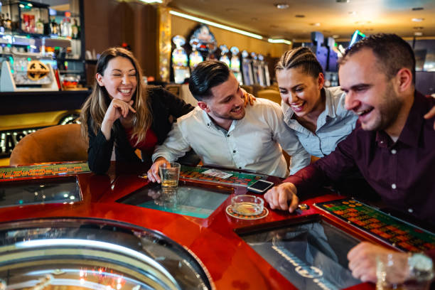 Slot paytable and symbol reading example